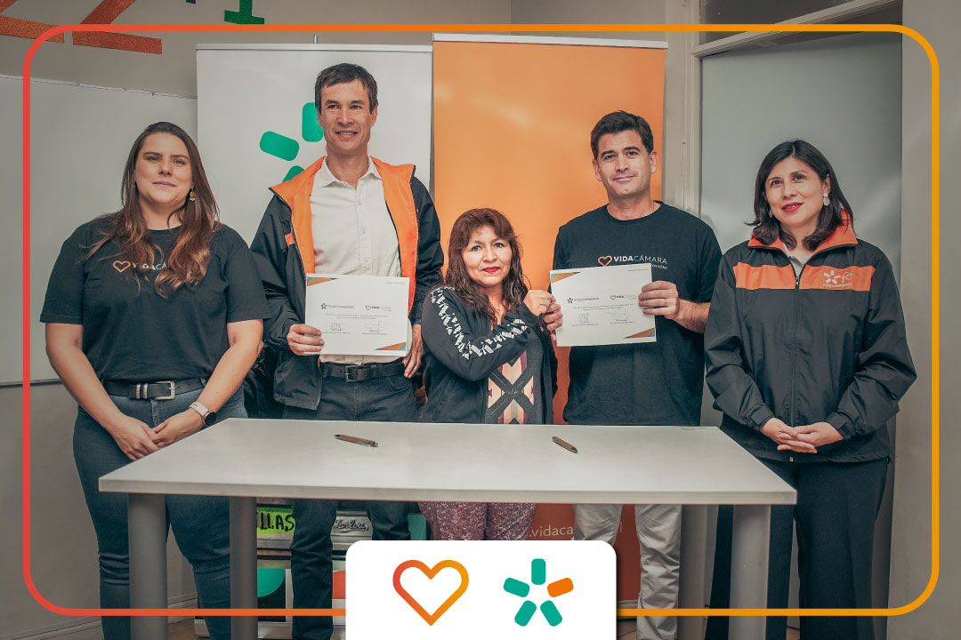 Los nuevos seguros de Vida Cámara que ofrecen cobertura de salud accesible para las emprendedoras de Fondo Esperanza Los nuevos seguros de Vida Cámara que ofrecen cobertura de salud accesible para las emprendedoras de Fondo Esperanza